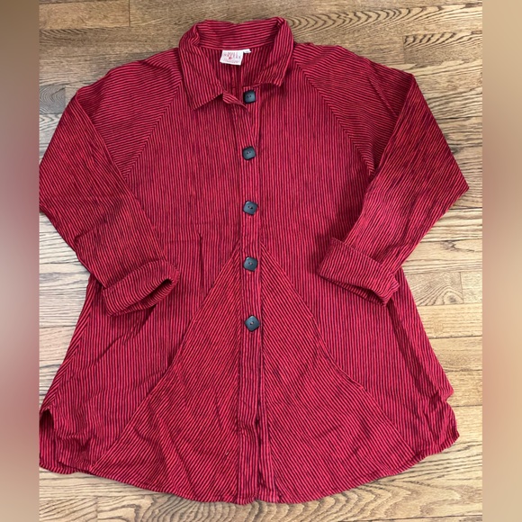 XL tunic with great details - Picture 1 of 8